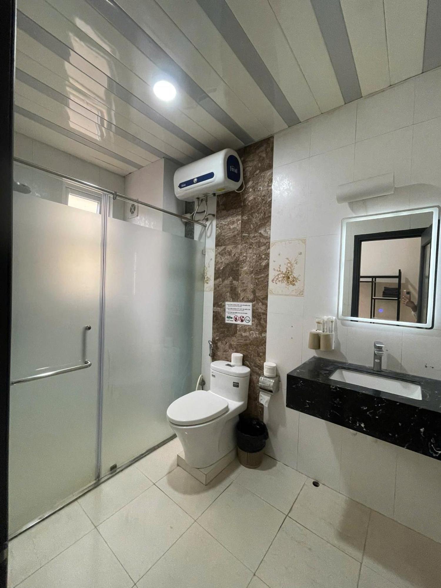 Khach San Thu Do Formerly Impressive Hotel — Photos 2